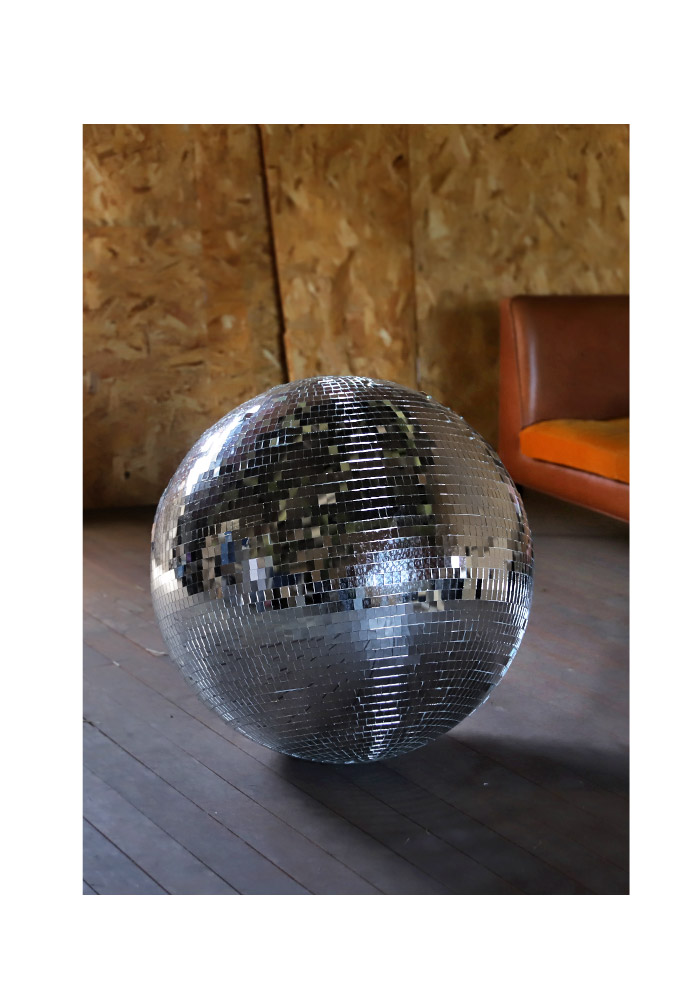 楽天市場】ミラーボール 約80cm シルバー 大きい 巨大 キラキラ 飾り