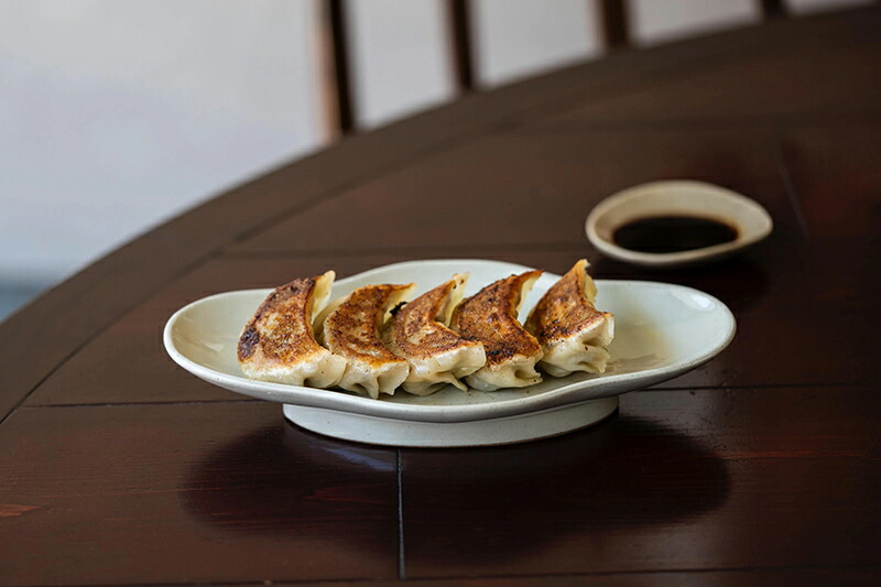 楽天市場】Zen to ゼント 五十嵐可菜 餃子皿 半磁器 ぎょうざプレート