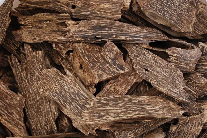 楽天市場】ベトナム産高級沈香 100g量り売り【中高ランク】栽培 沈水