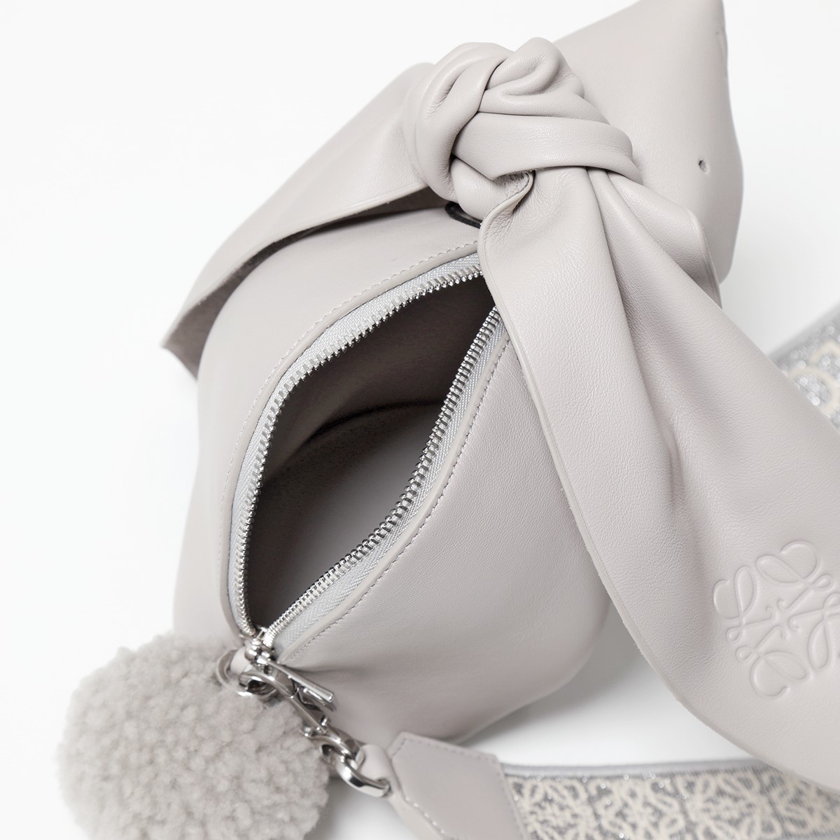 楽天市場】LOEWE ロエベ ショルダーバッグ BUNNY BAG バニー バッグ