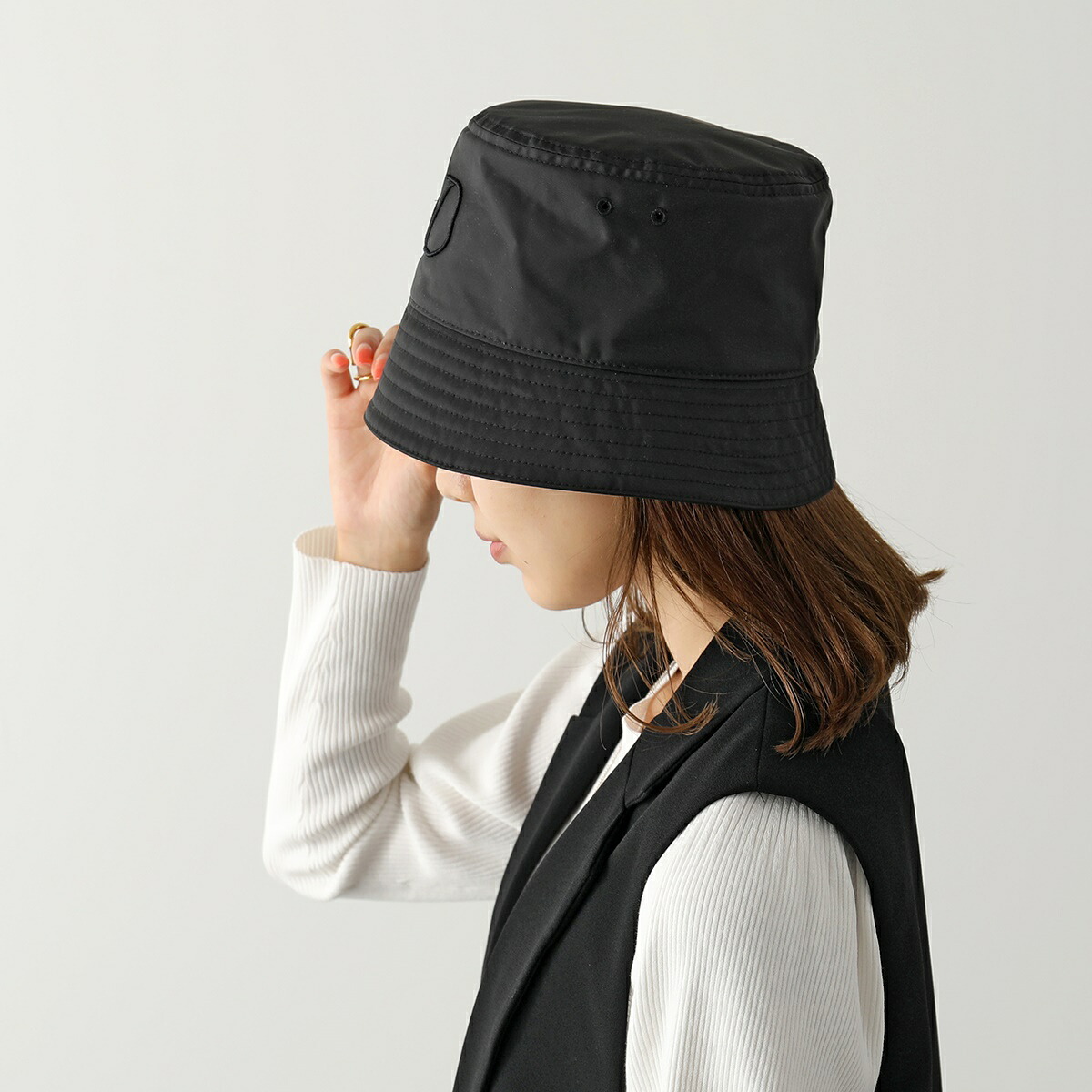 楽天市場】VALENTINO ヴァレンティノ バケットハット 1Y2HGA11NYB