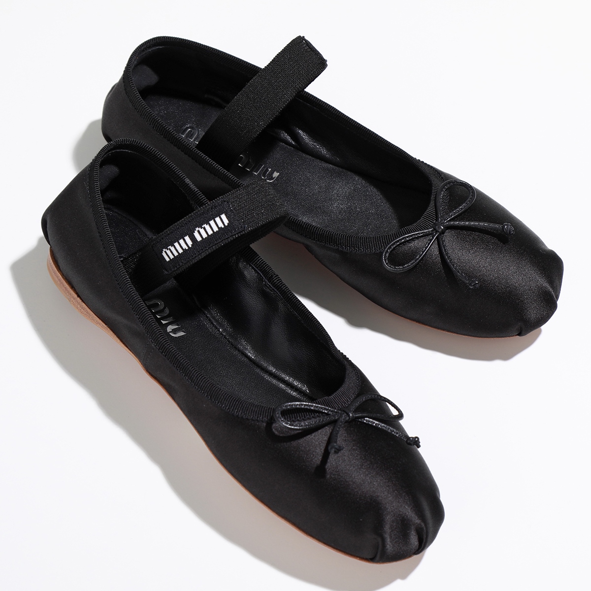 楽天市場】【最大2万円OFFクーポン対象・3/1限定】MIUMIU ミュウミュウ