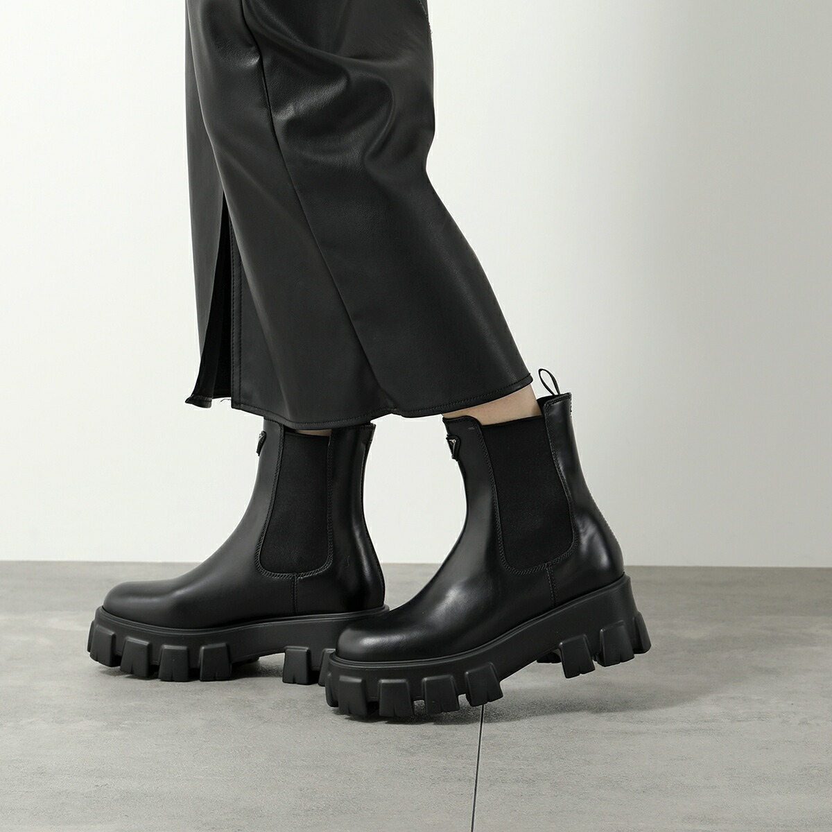 楽天市場】PRADA プラダ サイドゴアブーツ モノリス 1T256N B4L