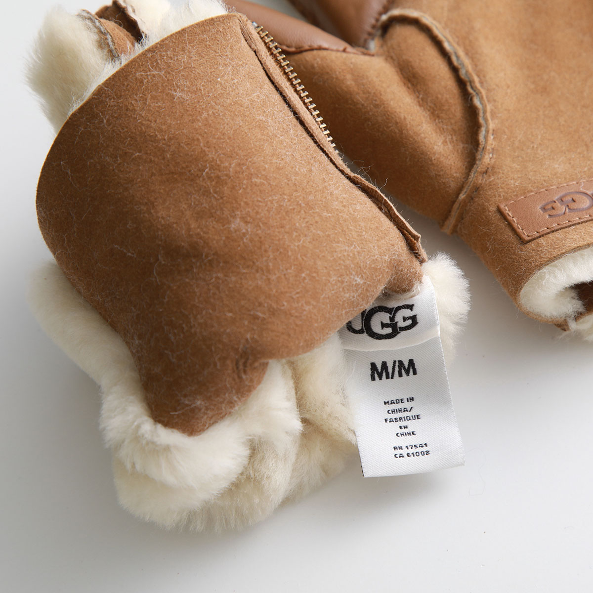 楽天市場】UGG アグ グローブ W PLUSH ZIP SHORTY プラッシュ フル