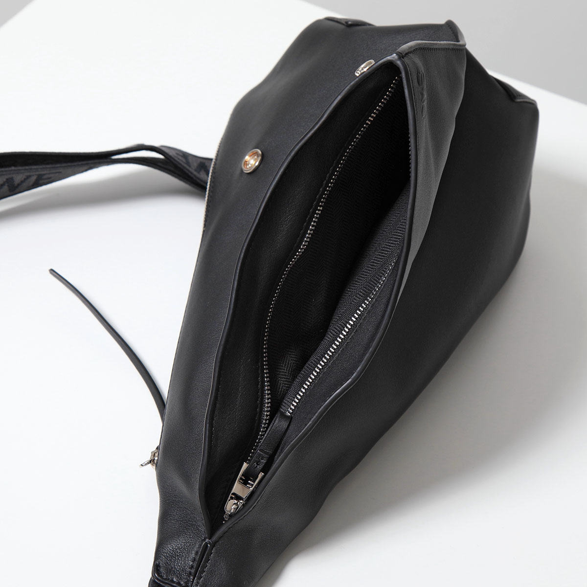 楽天市場】LOEWE ロエベ ボディバッグ アントン スリング B511A09X10