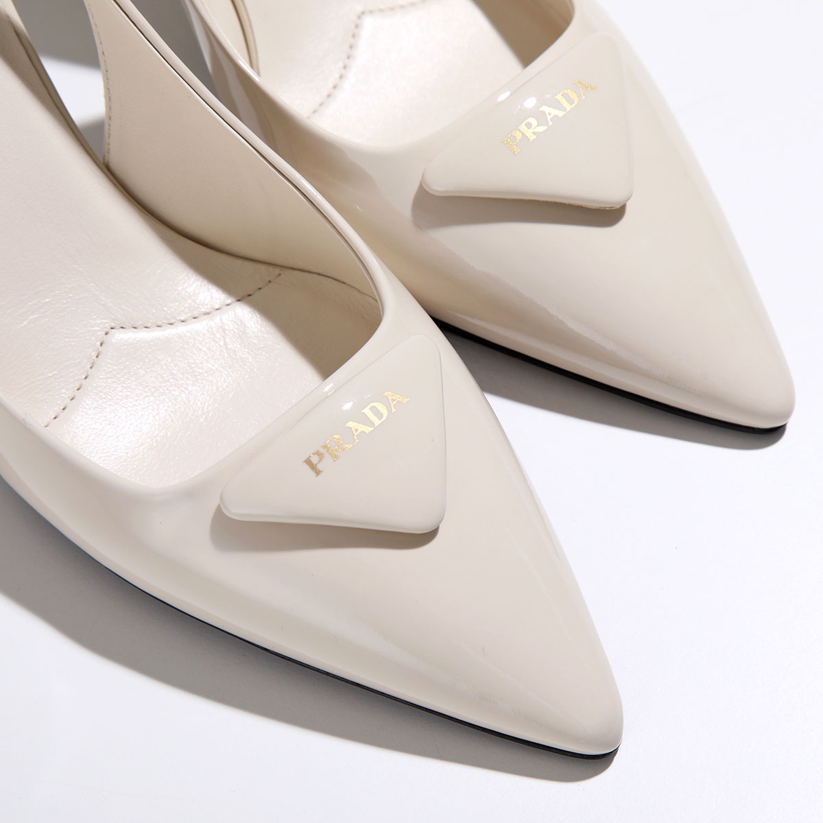 楽天市場】【最大2万円OFFクーポン対象・3/1限定】PRADA プラダ