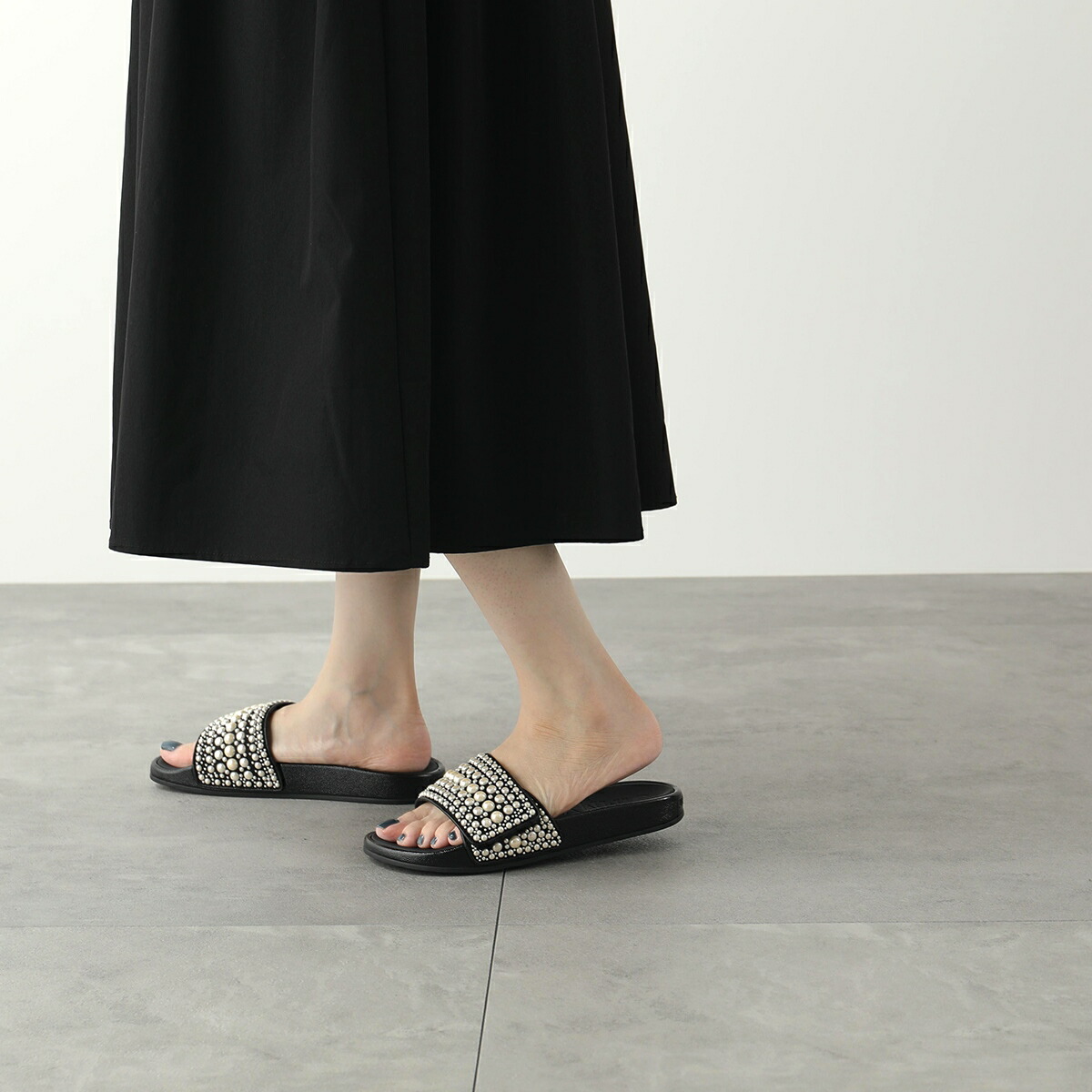 楽天市場】Jimmy Choo ジミーチュウ スライド サンダル FITZ/F ZWY