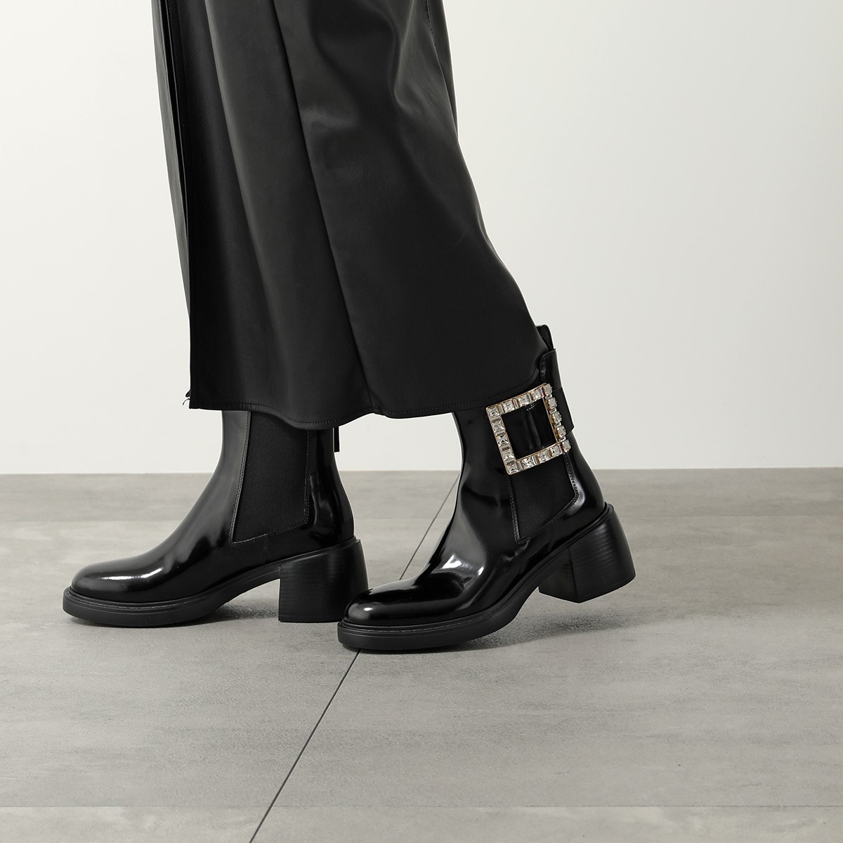 楽天市場】ROGER VIVIER ロジェヴィヴィエ ショートブーツ VIV RANGERS