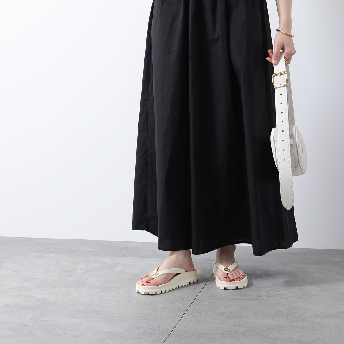 楽天市場】【最大2万円OFFクーポン対象・3/1限定】MIUMIU ミュウミュウ