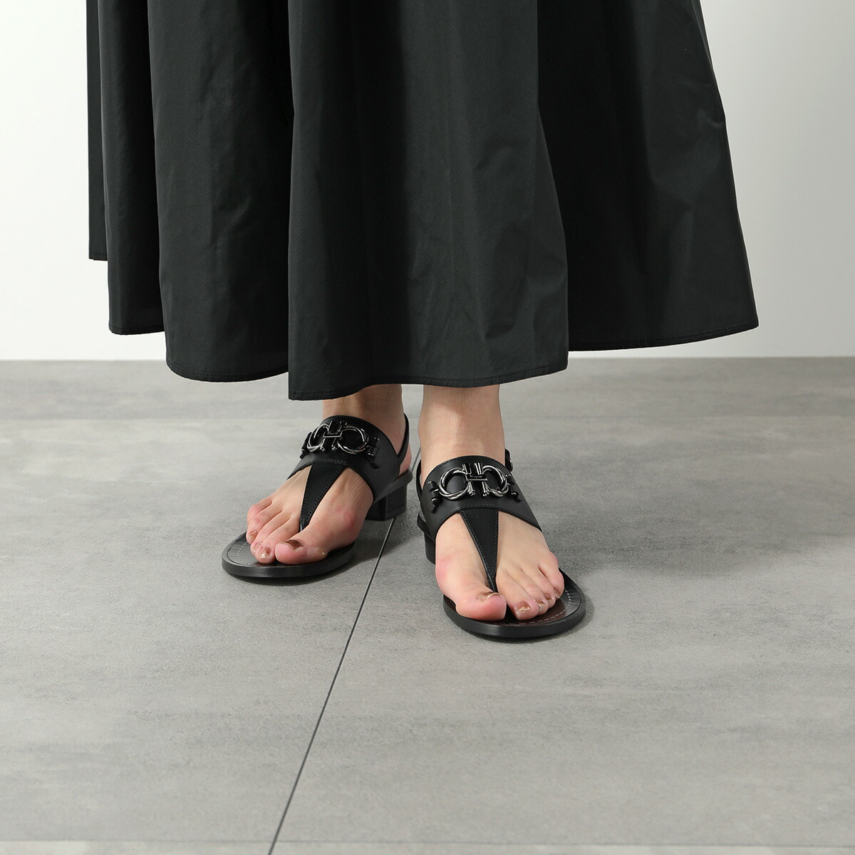 楽天市場】FERRAGAMO フェラガモ サンダル 0733436 Roche ロシュ