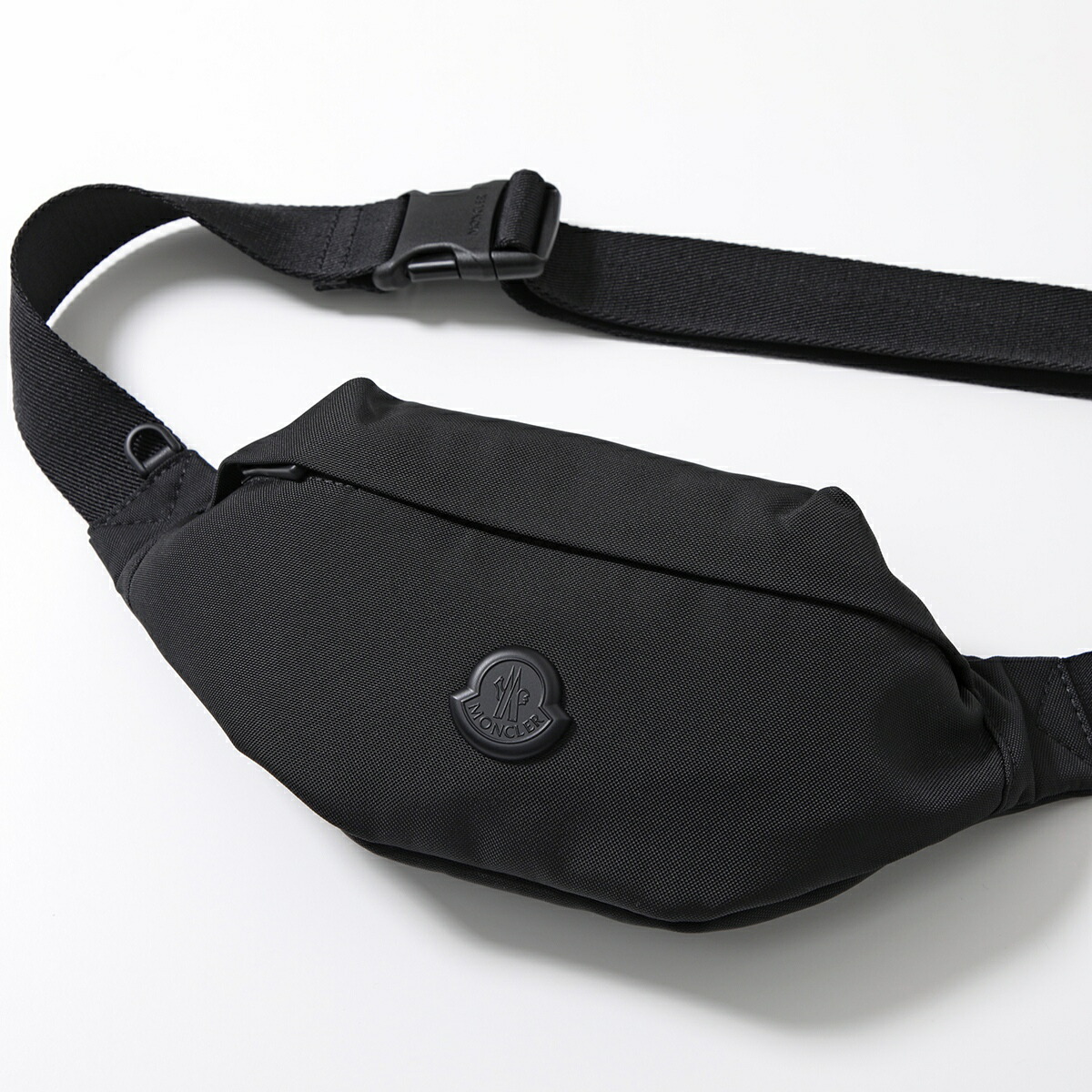 楽天市場】MONCLER モンクレール ボディバッグ DURANCE SMALL BELT BAG