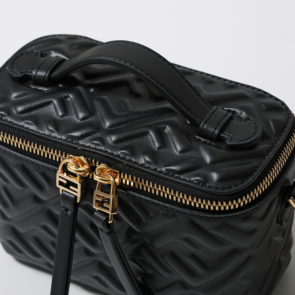 楽天市場】【最大2万円OFFクーポン対象・3/1限定】FENDI フェンディ