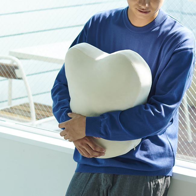 楽天市場】【在庫あり】◎即納します☆呼吸するクッション フフリー