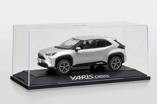 楽天市場】トヨタ特注 1/30 トヨタ ヤリスクロスミニカー ＜1L0