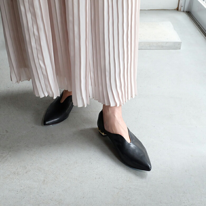 楽天市場】MANA マナ スリッポン ふかふかバブーシュ本革 ポインテッド