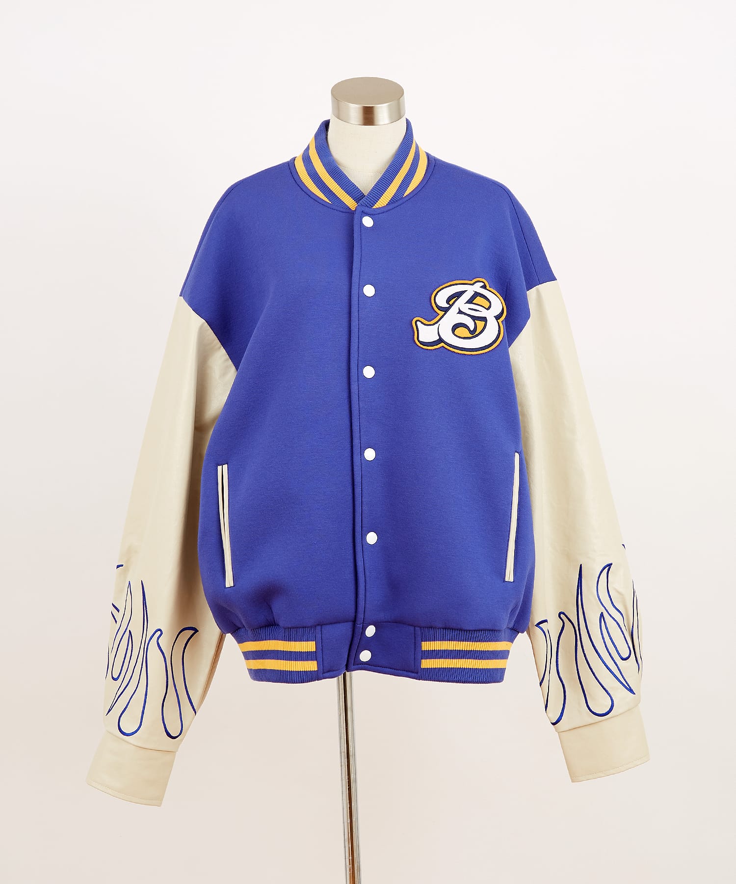 楽天市場】a.p.o.v. フェルトワッペン＆フレイム刺繍アーム合成皮革