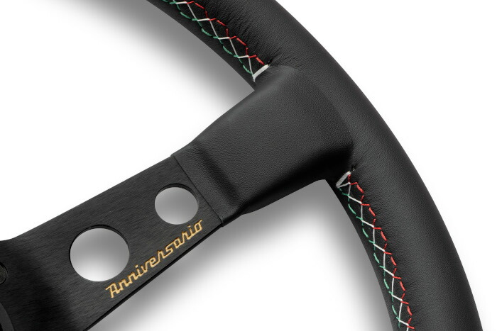 楽天市場】正規品 MOMO モモ ステアリング 2024 MOMO60周年記念モデル