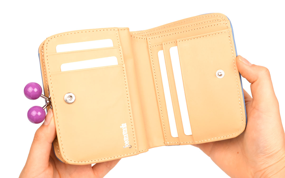 楽天市場】二つ折り財布 外付け小銭入れ がま口 アニマル 犬 ネコ 刺繍