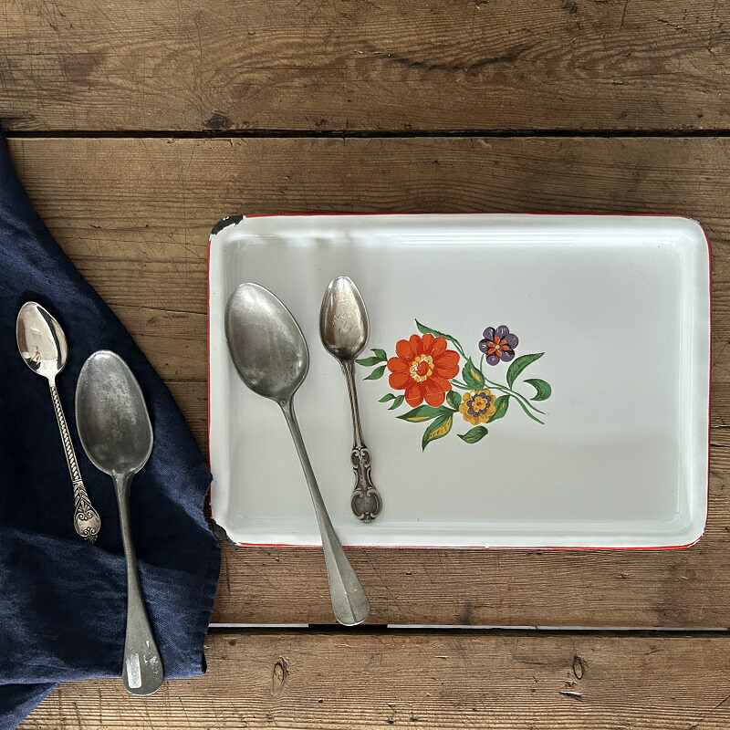 楽天市場】ブロカント ハンガリー 琺瑯トレイ 白 B アンティーク