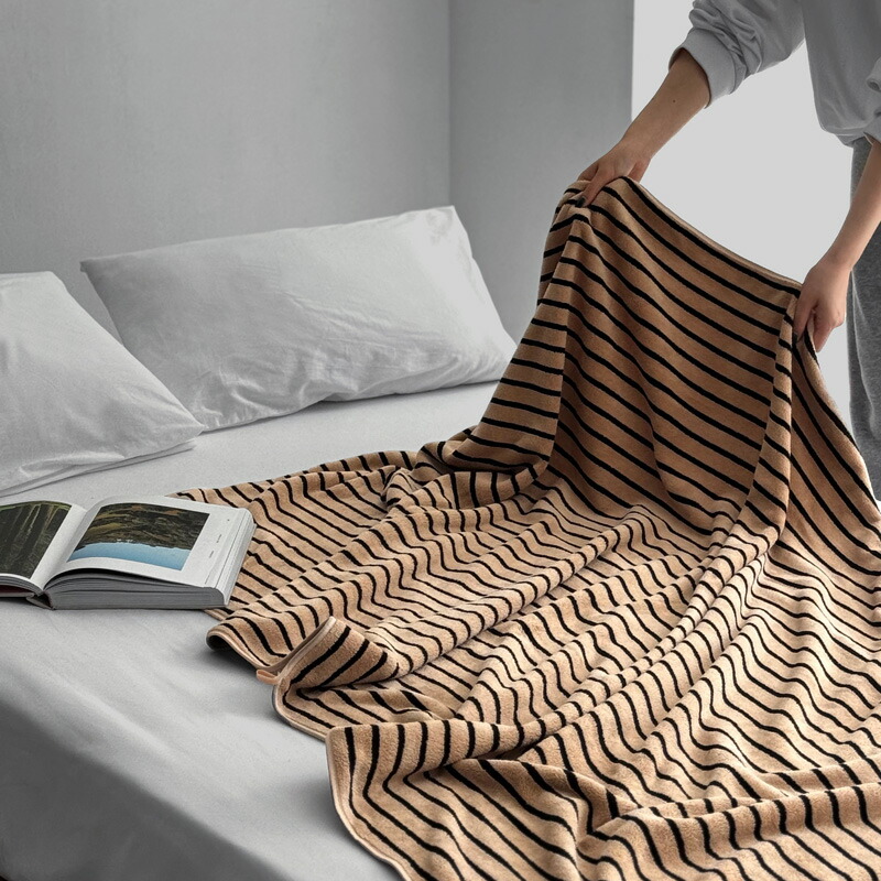 楽天市場】ストライプ ふわふわ マイクロファイバー ブランケット 200