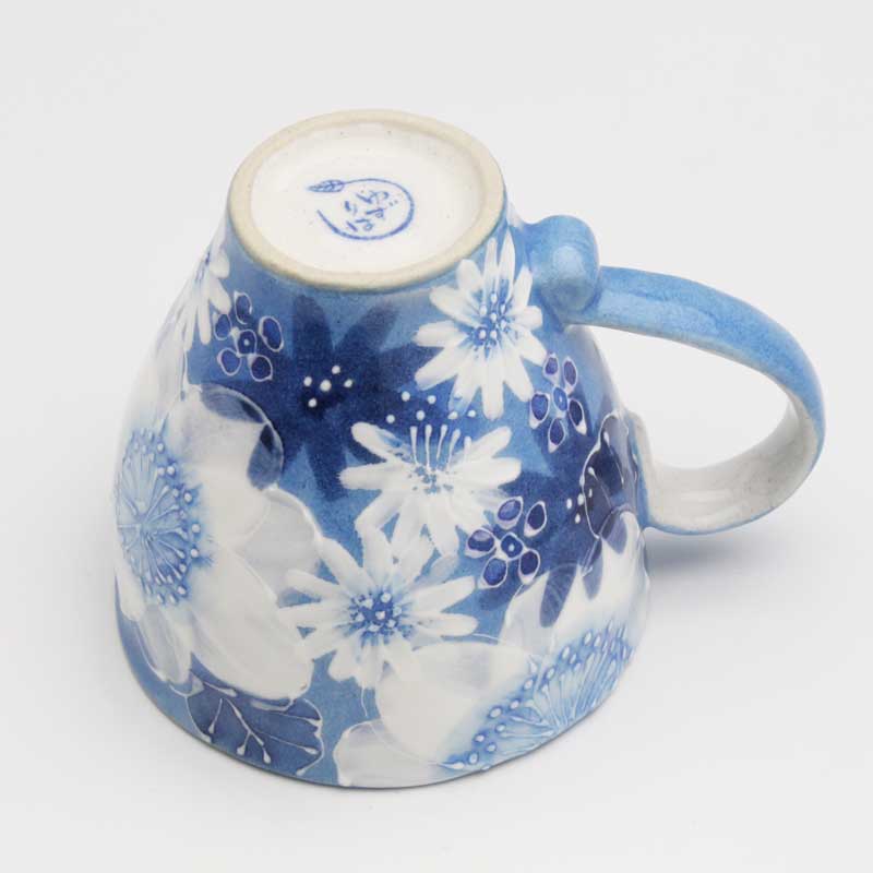 楽天市場】藍彩白絵花 マグ【瀬戸焼 和食器 食器 コーヒーカップ