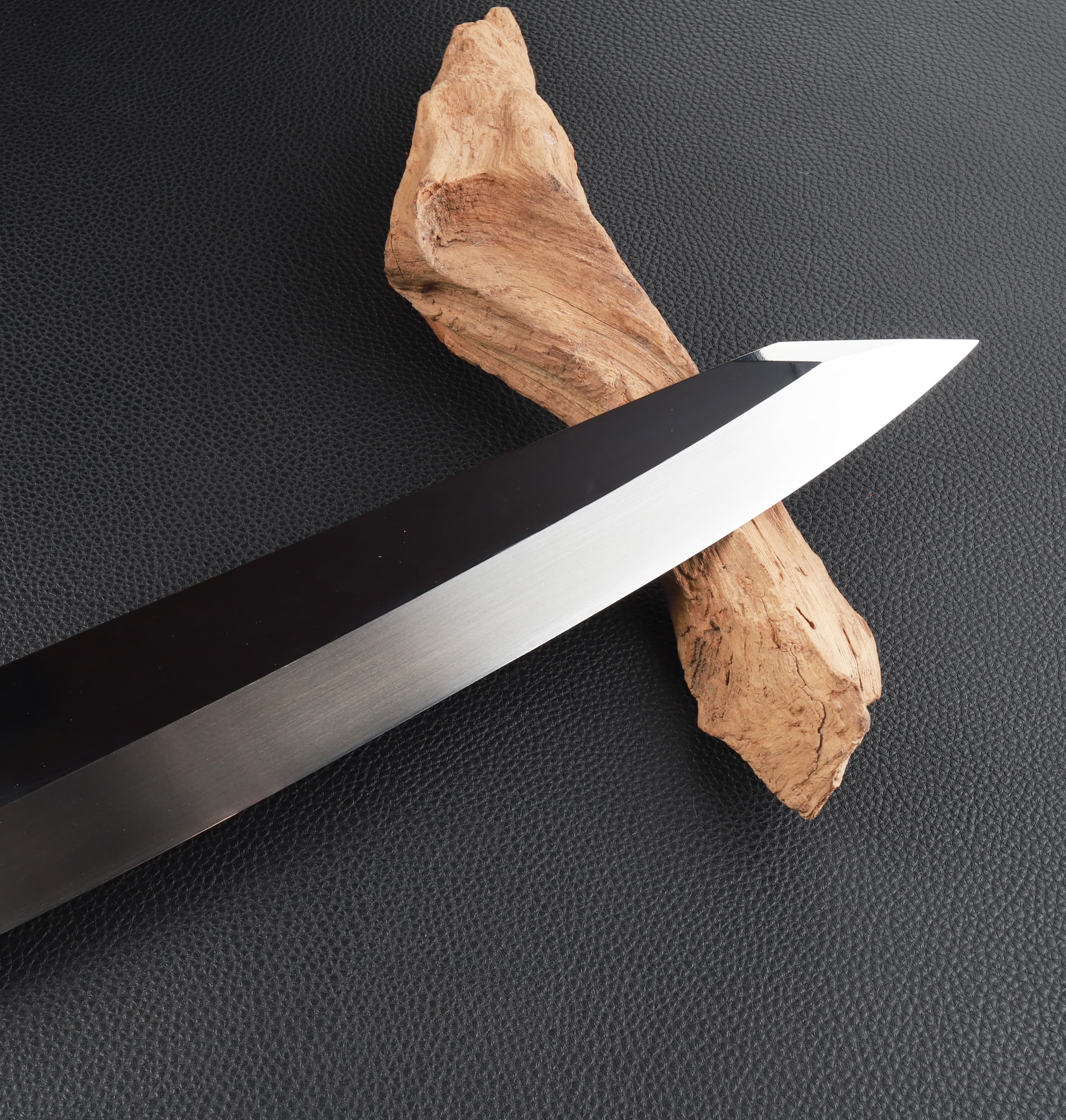 楽天市場】勘所型牛刀 9寸（刃渡り270mm）尺（刃渡り300mm）通常鏡面