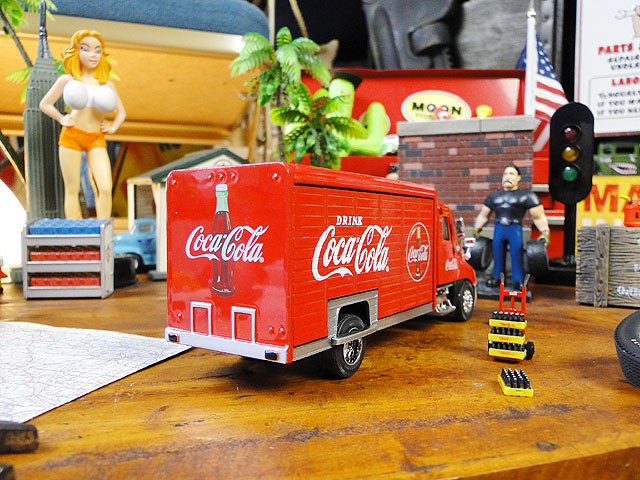楽天市場】コカ・コーラ ヴィバレッジデリバリートラック 2