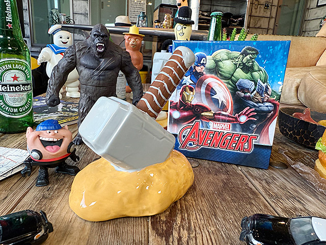 楽天市場】マーベル アベンジャーズ ムジョルニア 貯金箱 ソー