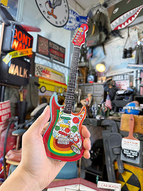 楽天市場】ビートルズ ジョージ・ハリスン フェンダー ロッキー