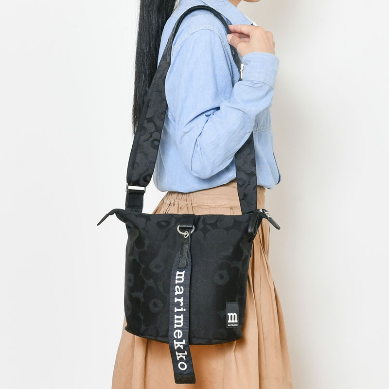 楽天市場】マリメッコ ショルダーバッグ キャリー オール ウニッコ