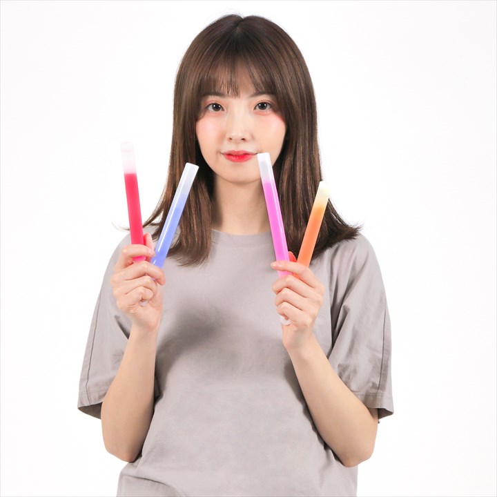 楽天市場】長時間発光 19cm フラッシュボンバー ライトスティック 全8