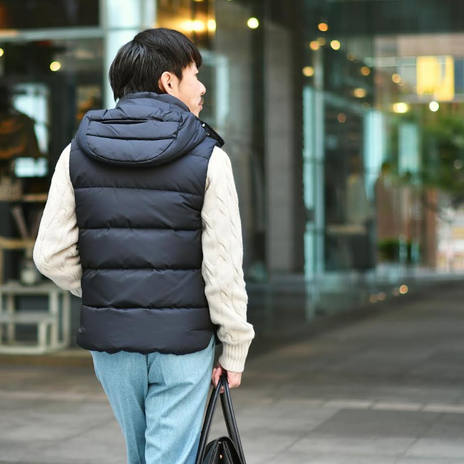 楽天市場】【size44,48】MOORER【ムーレー】フード付ダウンベスト FIRE