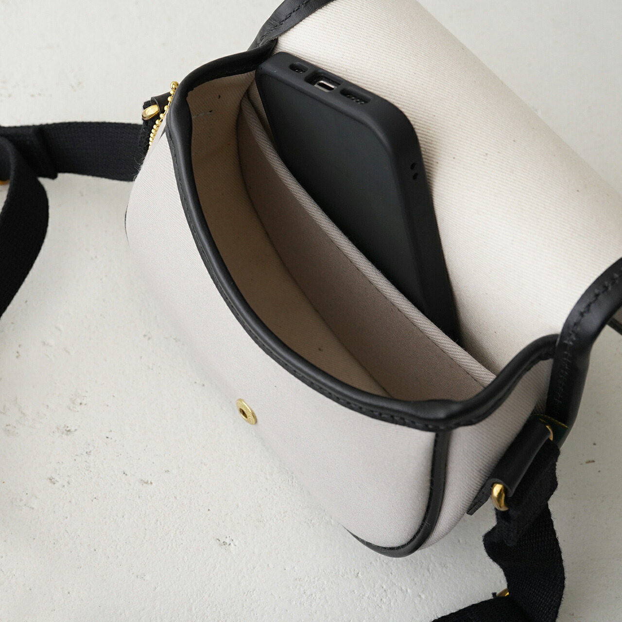 楽天市場】ブレディ Brady エアー ミニ AIRE MINI ショルダーバッグ