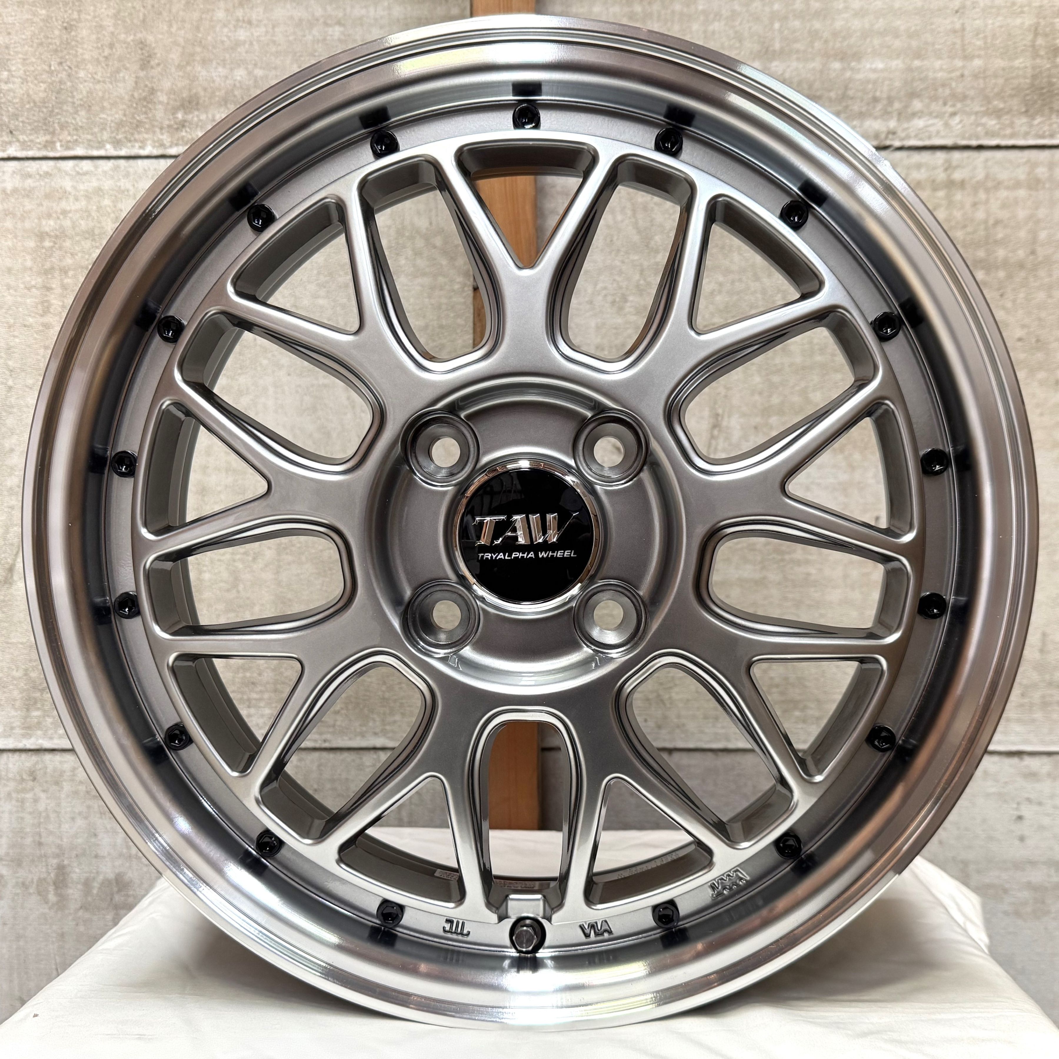 楽天市場】【タイヤ交換可能】特注 15インチアルミホイールタイヤ