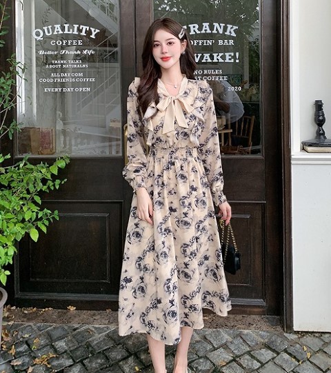 楽天市場】ワンピース 長袖 フリルワンピ かわいい フェミニン