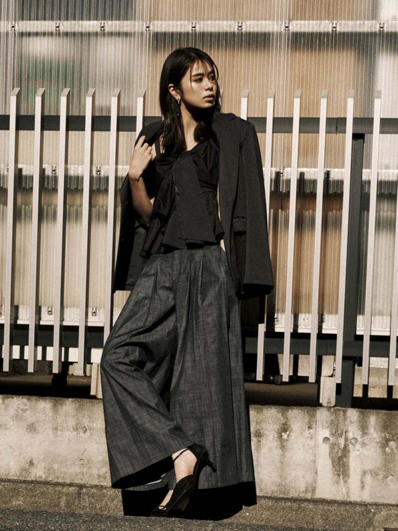 FRAY I.D ぺプラムリボントップス ブルー 0サイズ