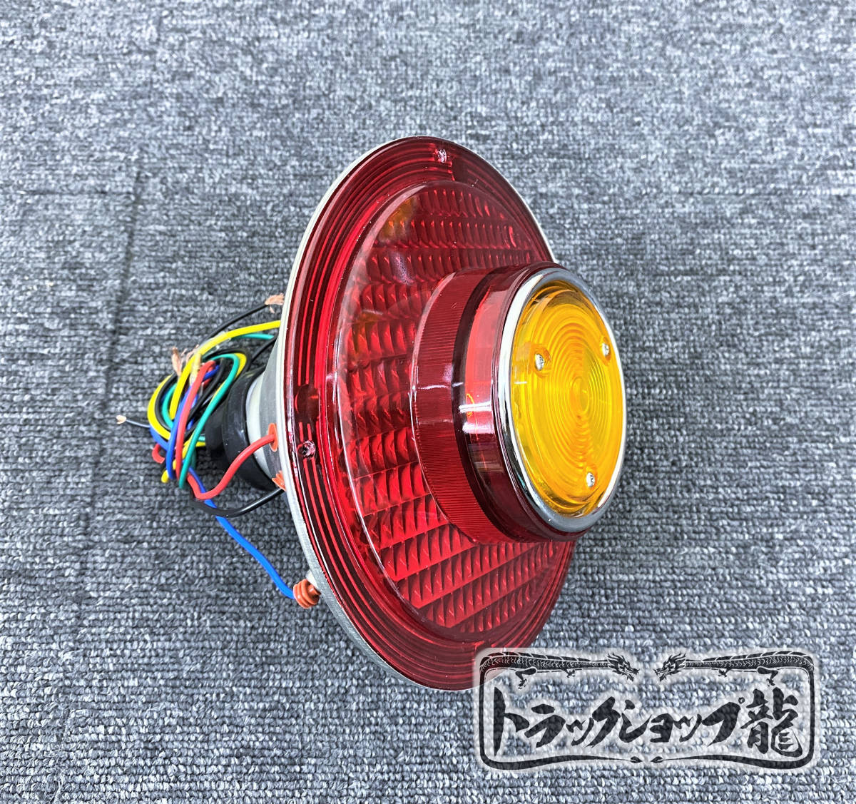 楽天市場】3連 テールボックス 筒出し 奥付け 丸型 テールランプ 菱