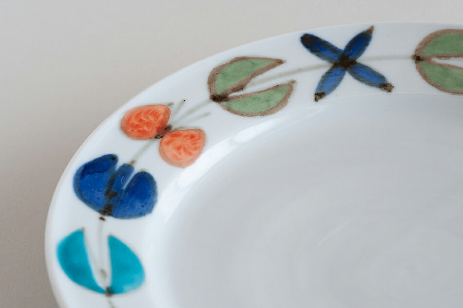 楽天市場】色絵花繋ぎ 平皿 6寸皿（徳永遊心） : free design（フリー