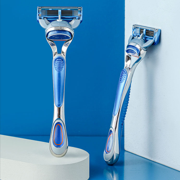 楽天市場】カミソリ 本体+替刃4コ付 髭剃り ひげそり シェーバー