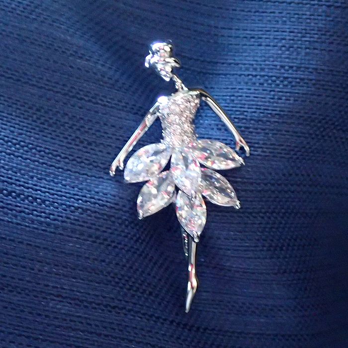 楽天市場】マリアンヌバトル ブローチの通販