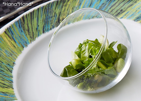 花びら型ガラス皿 たぐちんビルデザイン 花びら型ガラス皿 たぐちん