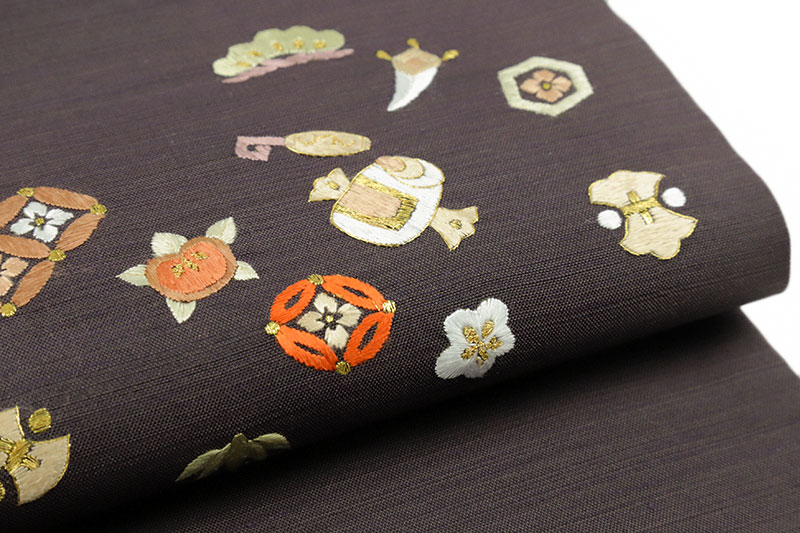 楽天市場】名古屋帯 手刺繍 未使用 正絹 紬 カジュアル 濃茶 宝尽くし
