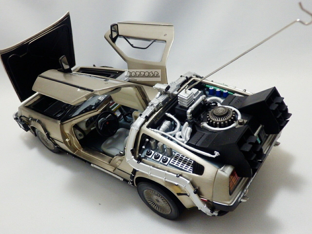 ホットトイズ デロリアン 『バックトゥザフューチャーpart1』 ホット
