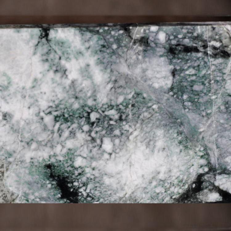 楽天市場】糸魚川翡翠 原石 45kg 一点物 鑑賞石 本翡翠 国石 風水