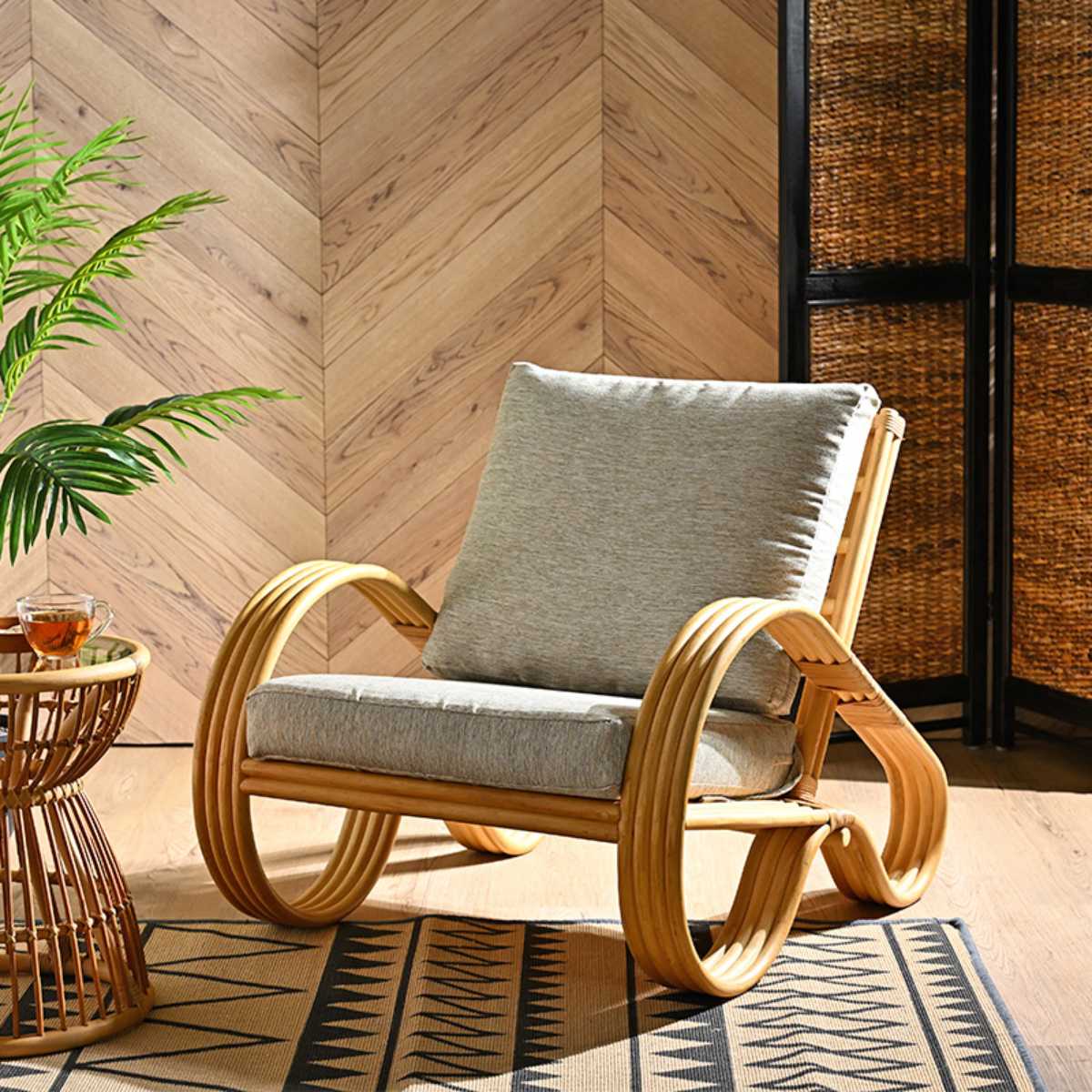 楽天市場】一人掛けチェア ラタン 座面高33cm クッション付 天然木