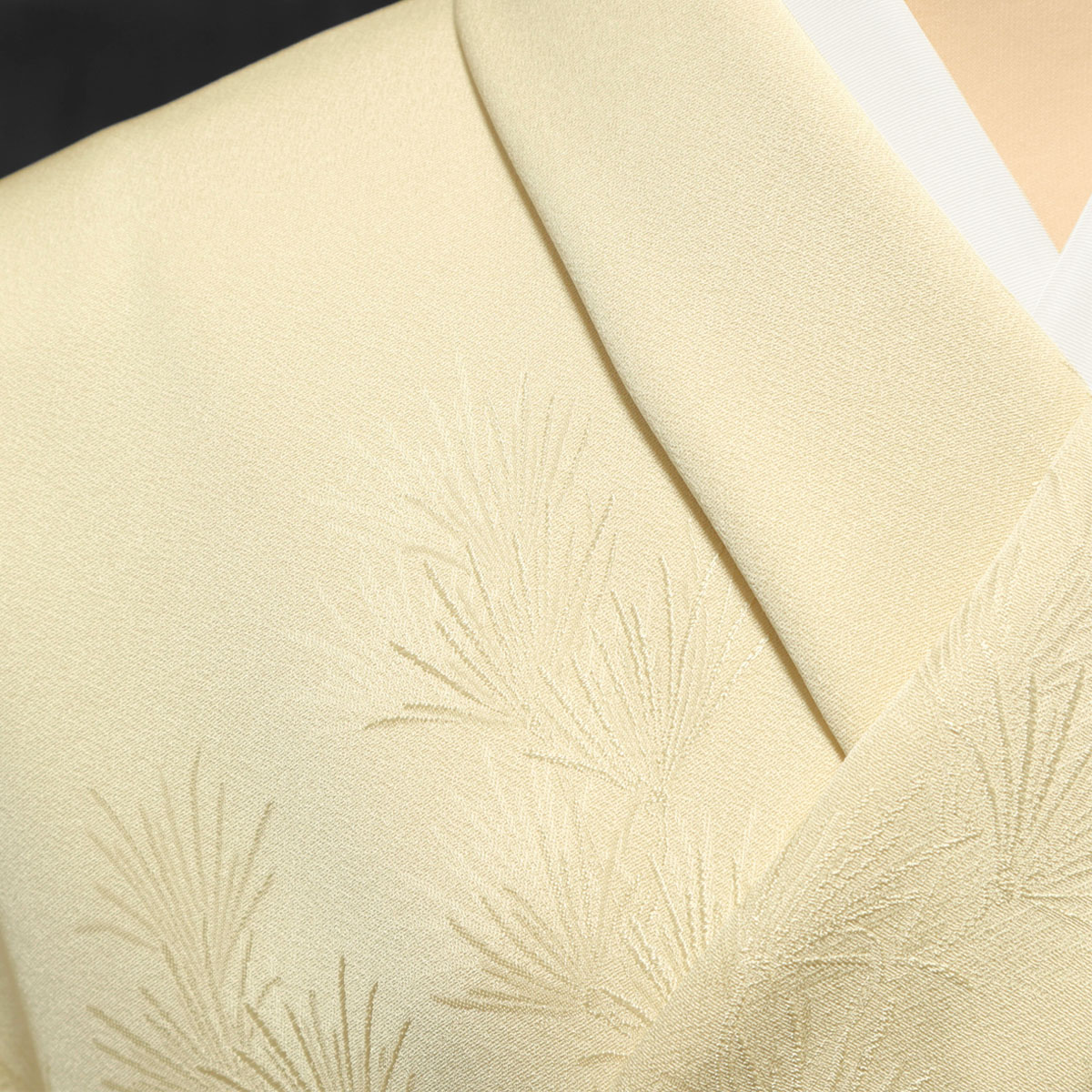 楽天市場】色無地 付下柄 高野槙 薄鶸茶【反物1反・胴裏1枚・共色八掛1