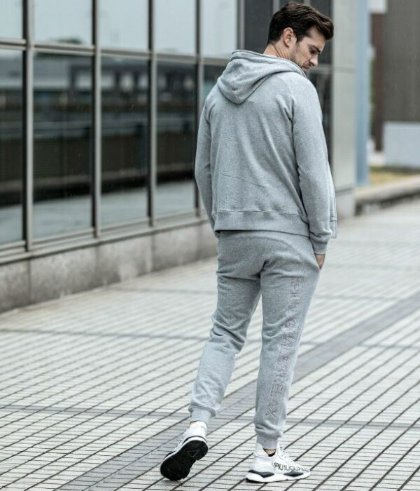 楽天市場】1PIU1UGUALE3 RELAX ウノピゥウノウグァーレトレ リラックス