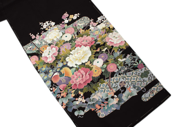 楽天市場】【正絹黒留袖 未仕立て 仮絵羽 手描き友禅牡丹と四季の花柄