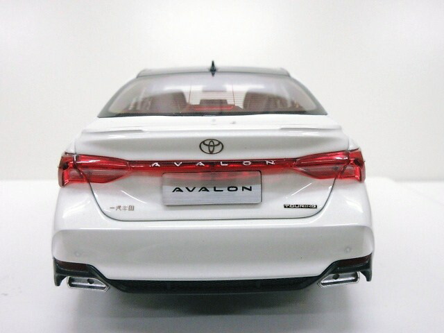 楽天市場】TOYOTA特注 1/18 トヨタ アバロン (ホワイト) 2018 AVALON