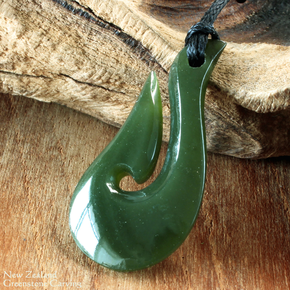 楽天市場】マオリカービングペンダント ニュージーランドグリーン